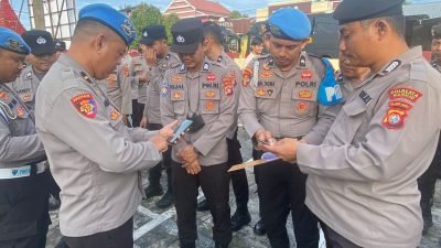 Cegah Judol di Tubuh Polri,Propam Polresta Mamuju Lakukan Pengecekan Handphone