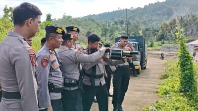 Sabhara Polresta Mamuju dan DitSabhara Polda Sulbar Gelar Latihan Bersama Penggunaan Senjata Gas Air Mata